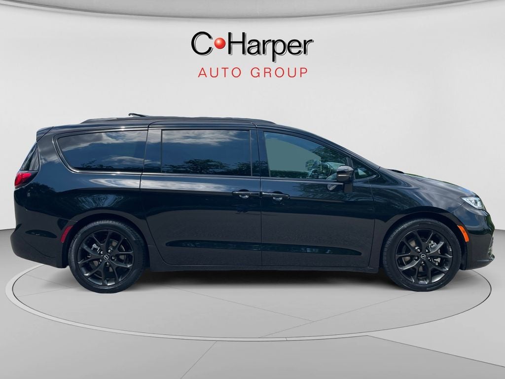 2025 Chrysler Pacifica Limited