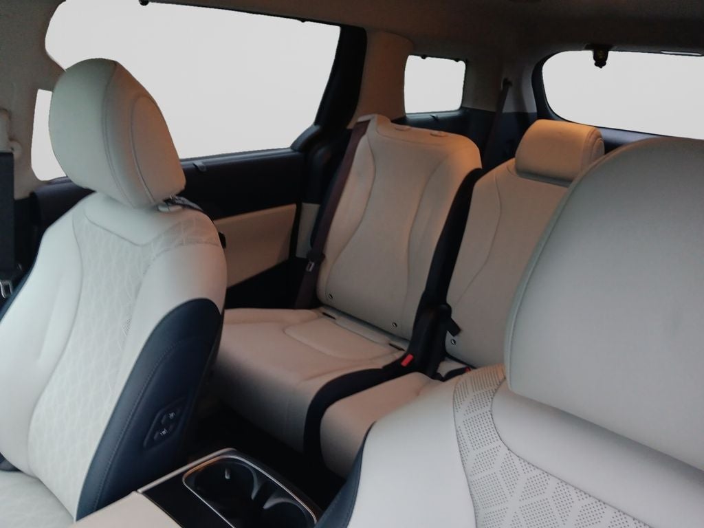 2025 Kia Carnival Hybrid EX