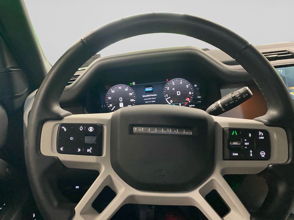 2025 Land Rover Defender 130 X-Dynamic SE
