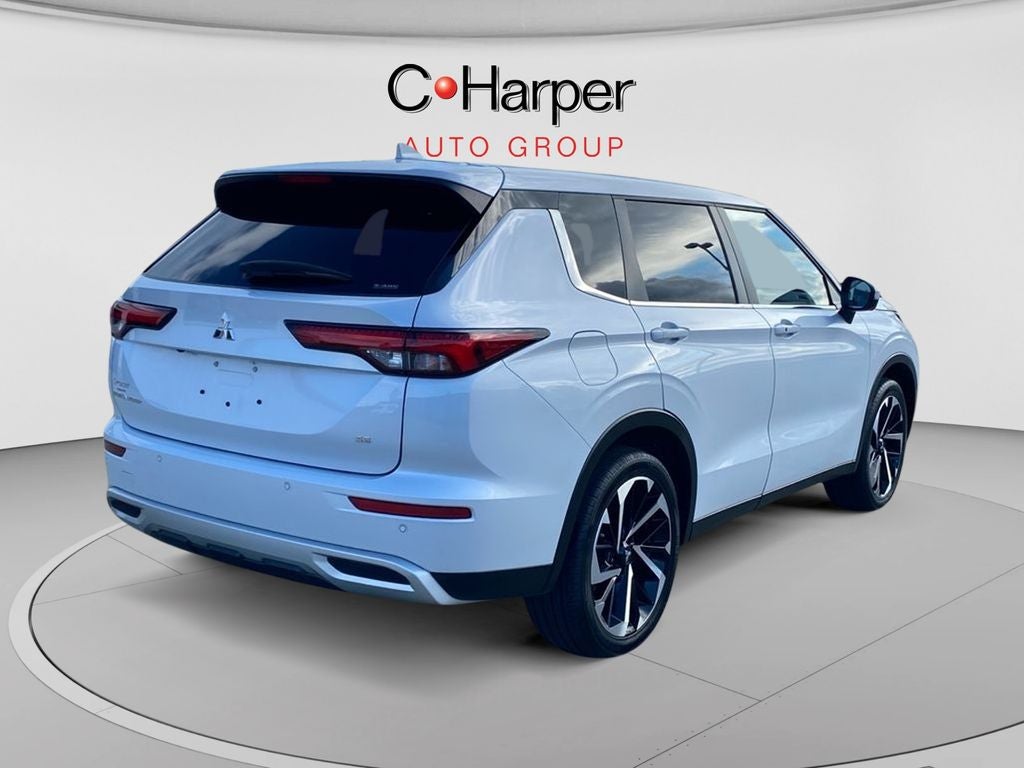 2024 Mitsubishi Outlander SE