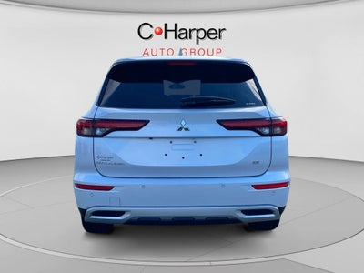 2024 Mitsubishi Outlander SE