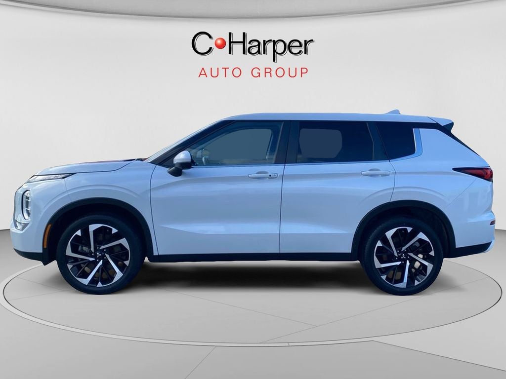 2024 Mitsubishi Outlander SE