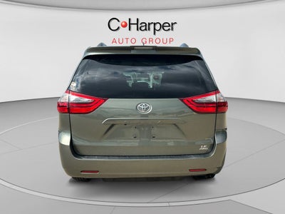 2020 Toyota Sienna LE 7 Passenger
