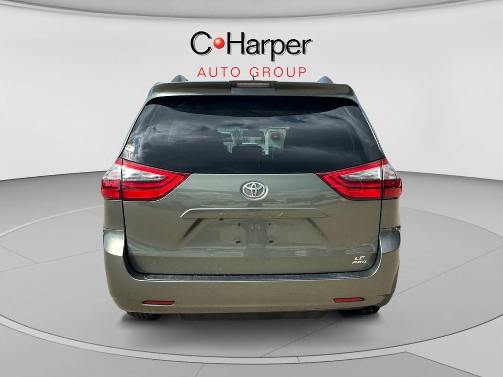 2020 Toyota Sienna LE 7 Passenger