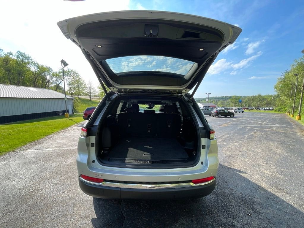 2024 Jeep Grand Cherokee Laredo X 4x4