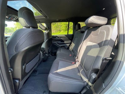 2024 Jeep Grand Cherokee Laredo X 4x4
