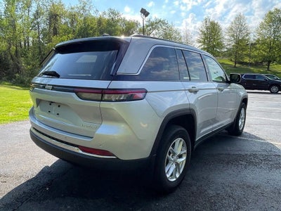 2024 Jeep Grand Cherokee Laredo X 4x4