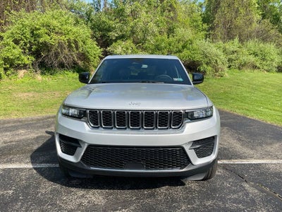 2024 Jeep Grand Cherokee Laredo X 4x4
