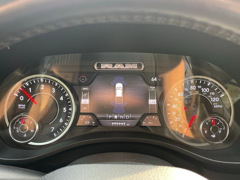 2021 RAM 1500 Big Horn Crew Cab 4x4 5'7" Box