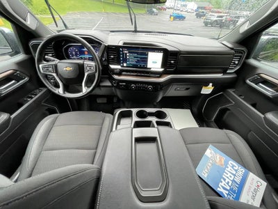 2025 Chevrolet Silverado 1500 LT (2FL)