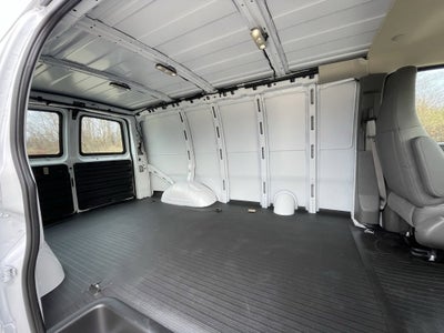 2025 Chevrolet Express Cargo 2500 WT