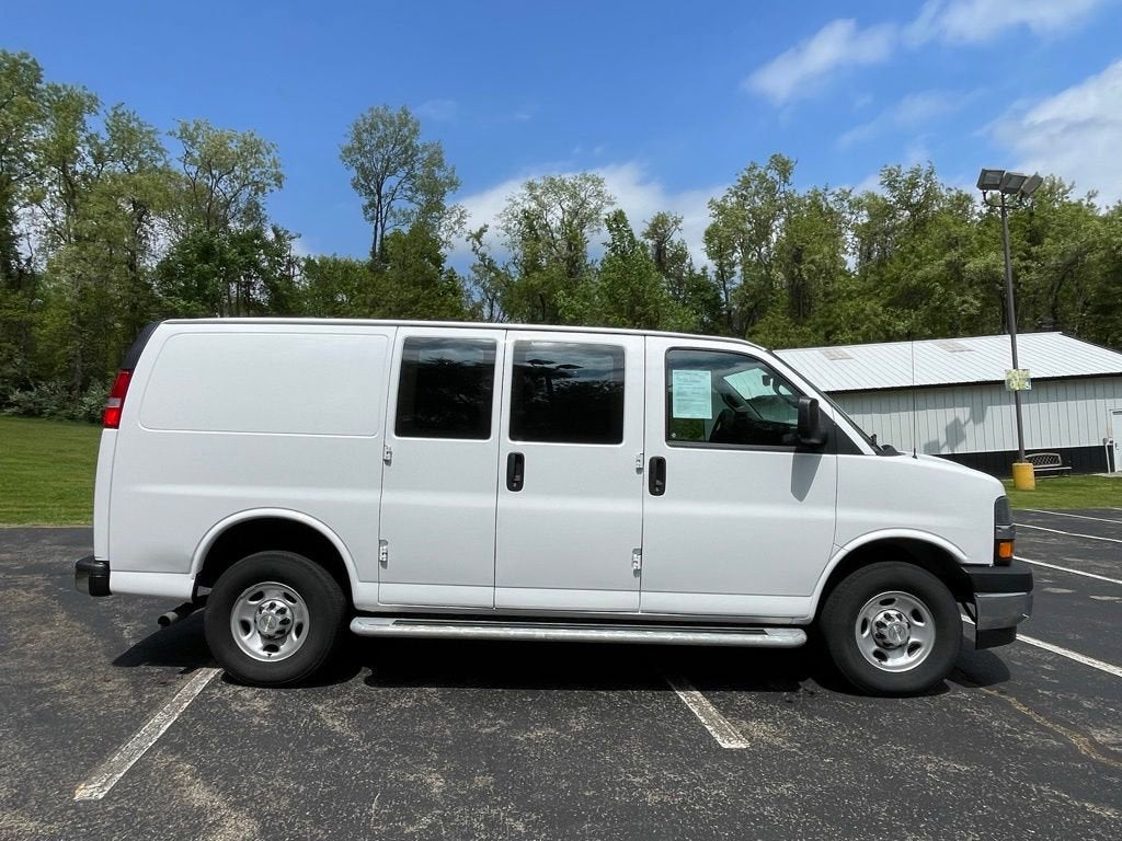 2024 Chevrolet Express Cargo 2500 WT