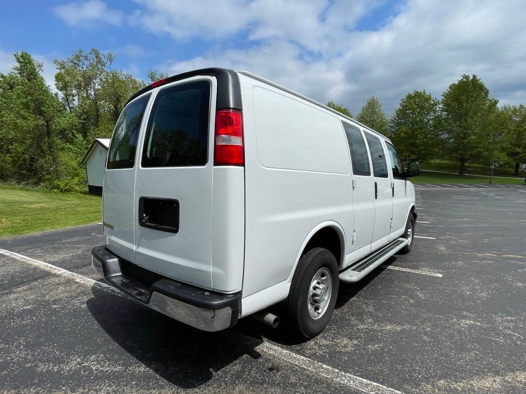 2024 Chevrolet Express Cargo 2500 WT