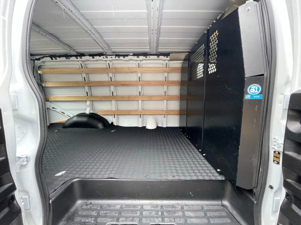 2024 Chevrolet Express Cargo 2500 WT