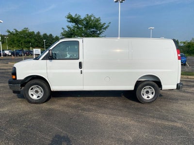 2025 Chevrolet Express Cargo 3500 WT