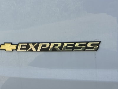 2025 Chevrolet Express Cargo 3500 WT