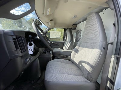 2025 Chevrolet Express Cargo 3500 WT