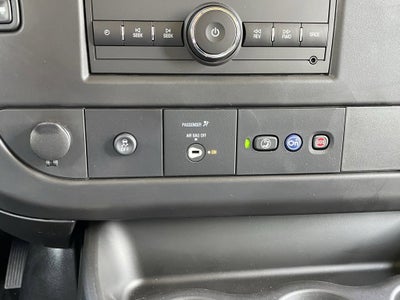 2025 Chevrolet Express Cargo 3500 WT