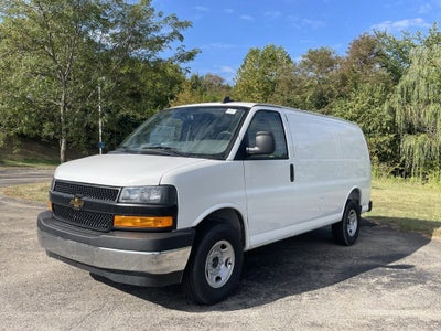 2025 Chevrolet Express Cargo 3500 WT