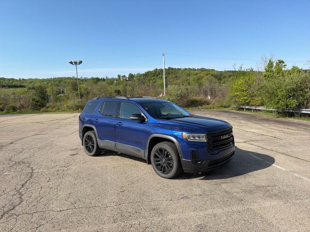 2023 GMC Acadia SLT