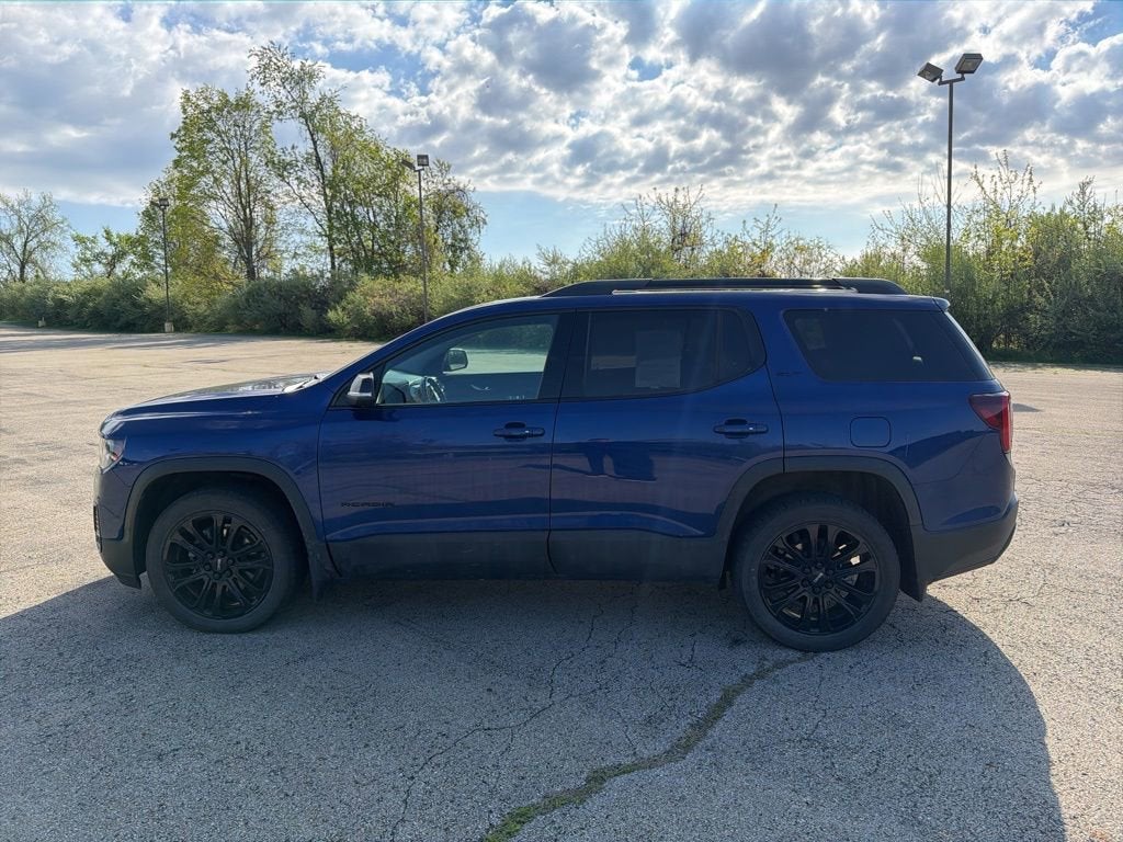 2023 GMC Acadia SLT