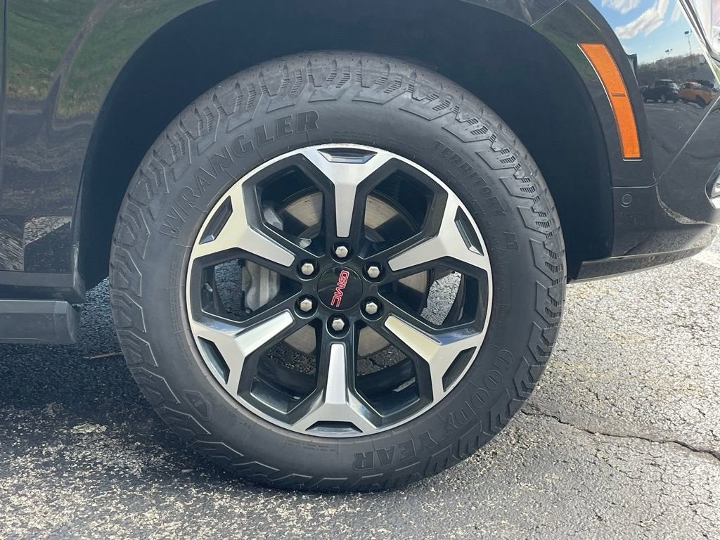 2025 GMC Yukon AT4