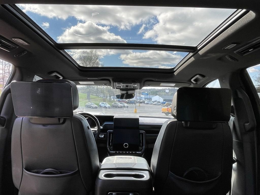 2025 GMC Yukon AT4