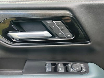 2025 GMC Yukon AT4