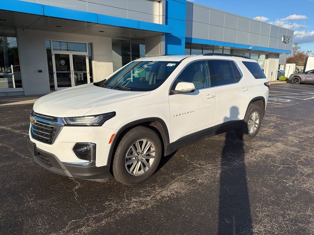 2023 Chevrolet Traverse LT Cloth