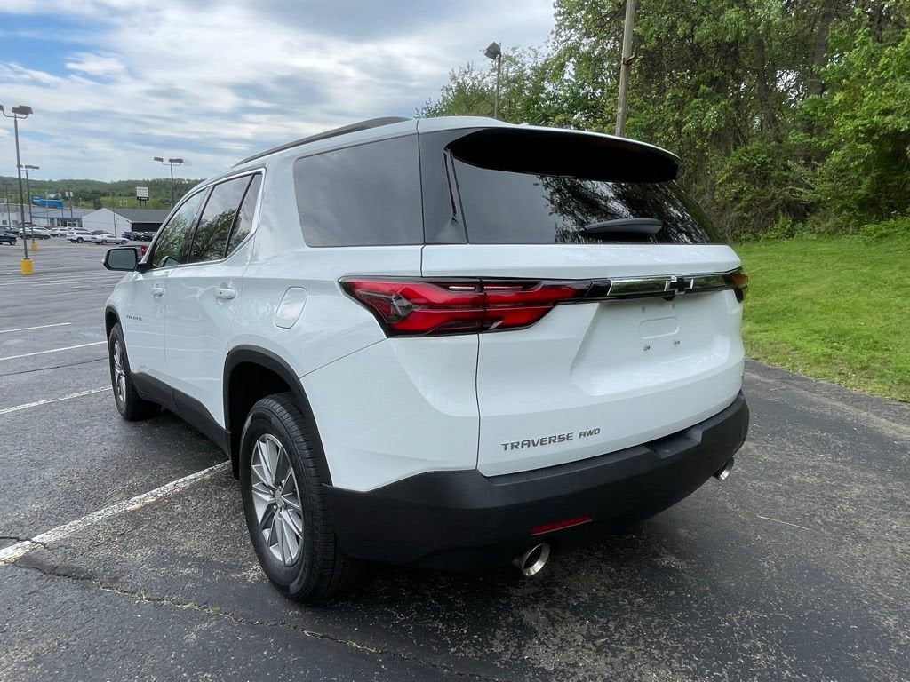 2023 Chevrolet Traverse LT Leather