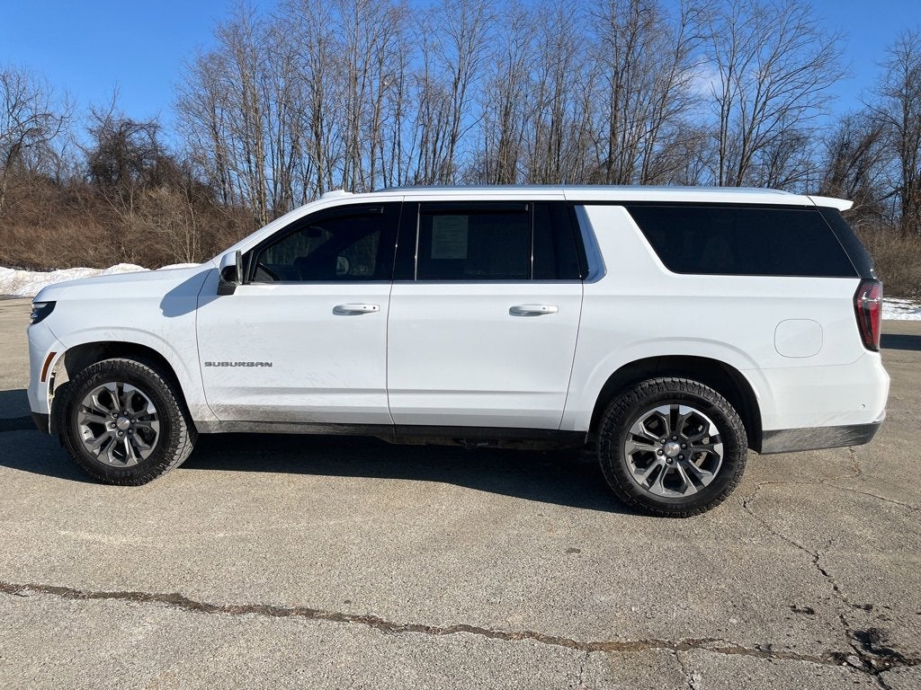 2025 Chevrolet Suburban LS