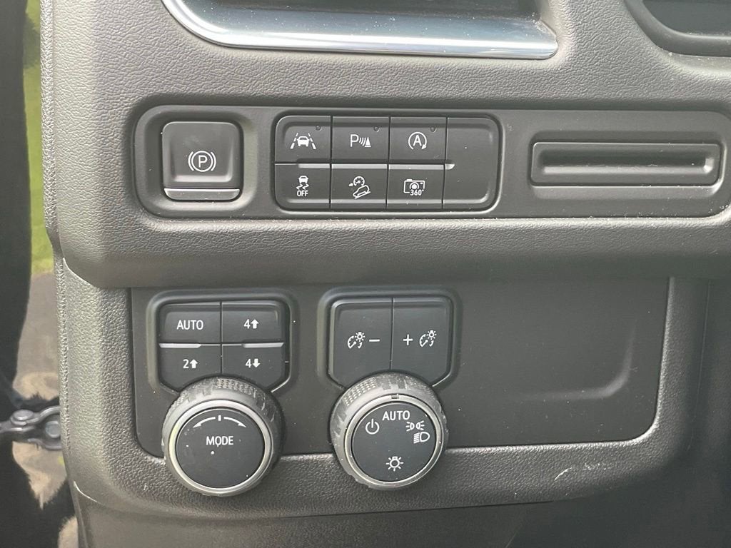2023 Chevrolet Suburban Z71