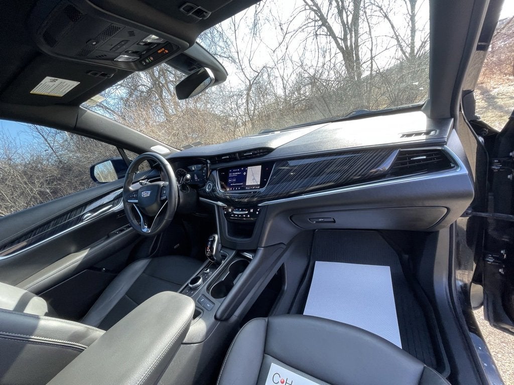 2024 Cadillac XT6 Premium Luxury