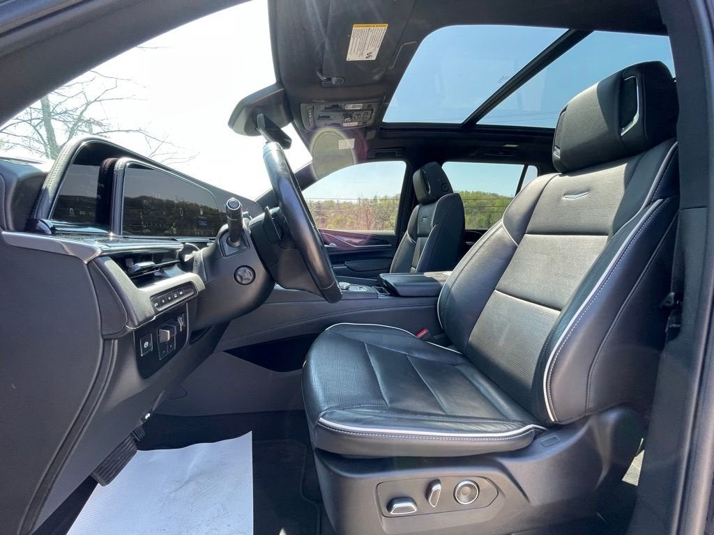 2024 Cadillac Escalade Sport