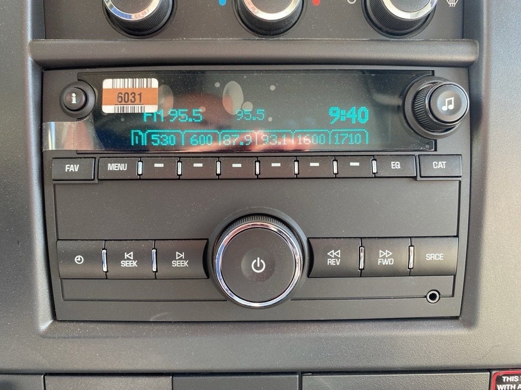 2025 Chevrolet Express Cutaway 3500 1WT