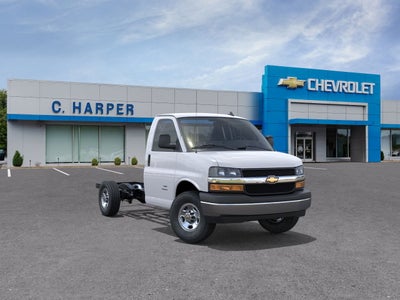 2025 Chevrolet Express Cutaway 3500 1WT