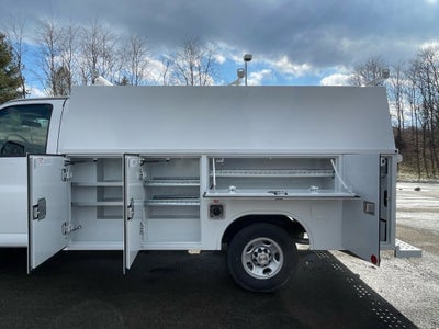 2026 Chevrolet Express Cutaway 3500 1WT