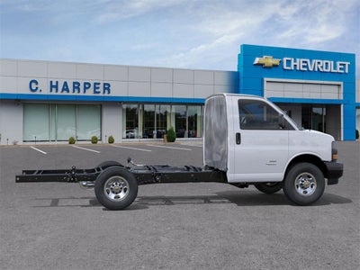 2026 Chevrolet Express Cutaway 3500 1WT