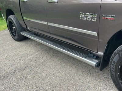 2018 RAM 1500 Big Horn Crew Cab 4x4 5'7" Box