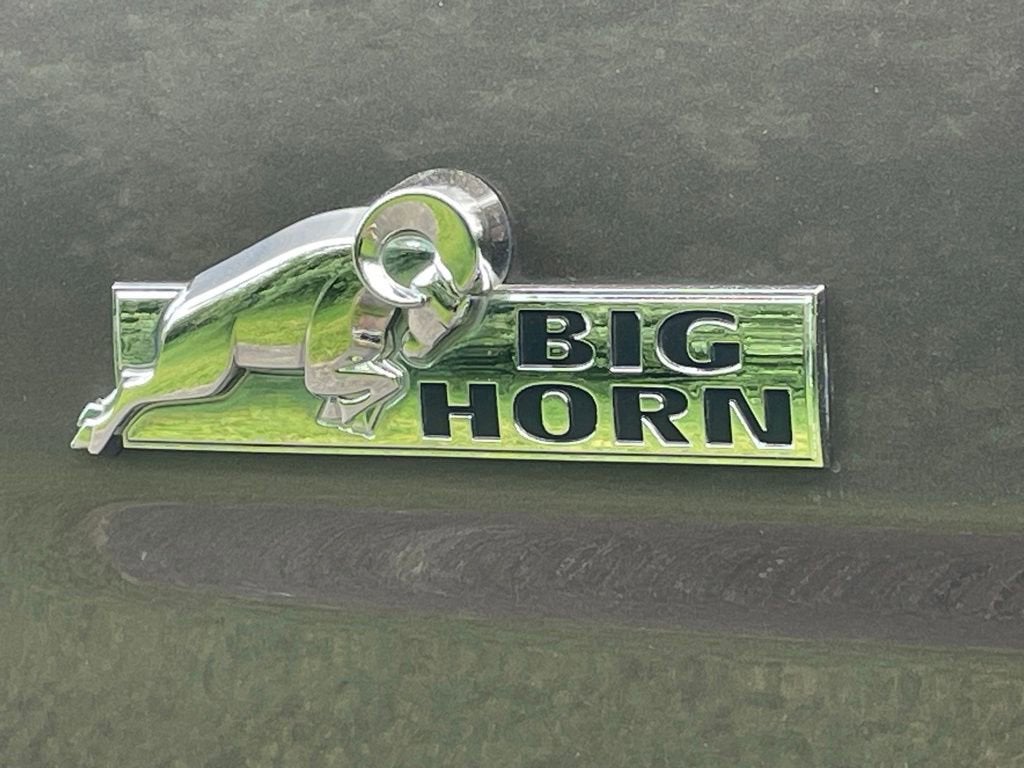 2018 RAM 1500 Big Horn Crew Cab 4x4 5'7" Box
