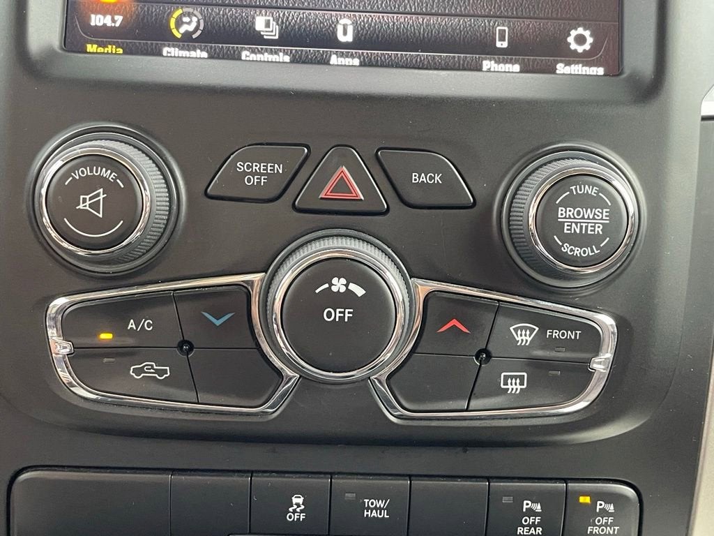 2018 RAM 1500 Big Horn Crew Cab 4x4 5'7" Box