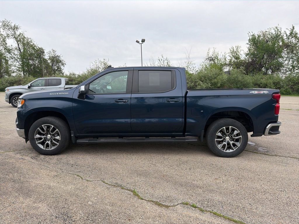 2023 Chevrolet Silverado 1500 LT (2FL)