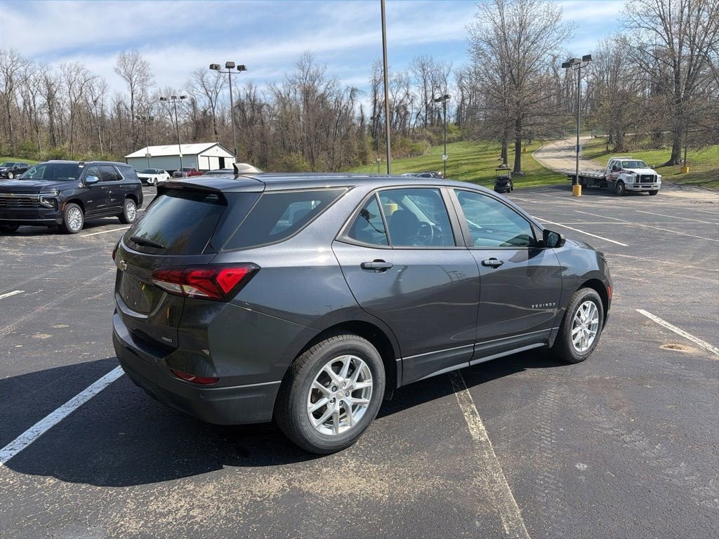 2022 Chevrolet Equinox LS