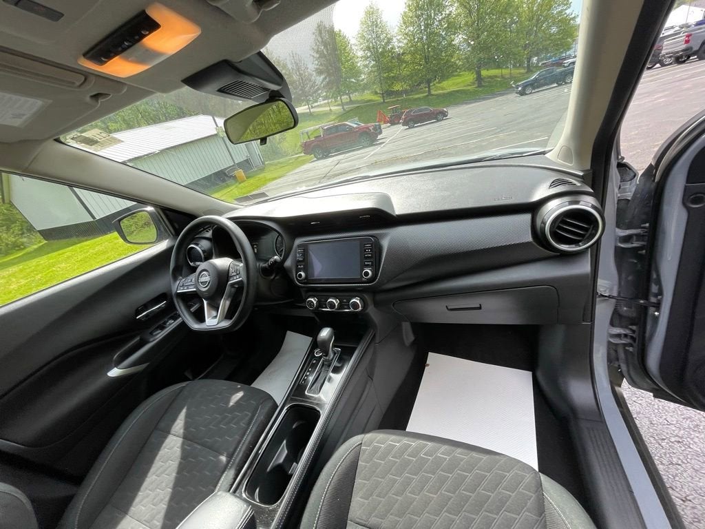 2024 Nissan Kicks SV Xtronic CVT
