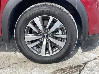 2023 Nissan Pathfinder SL 4WD