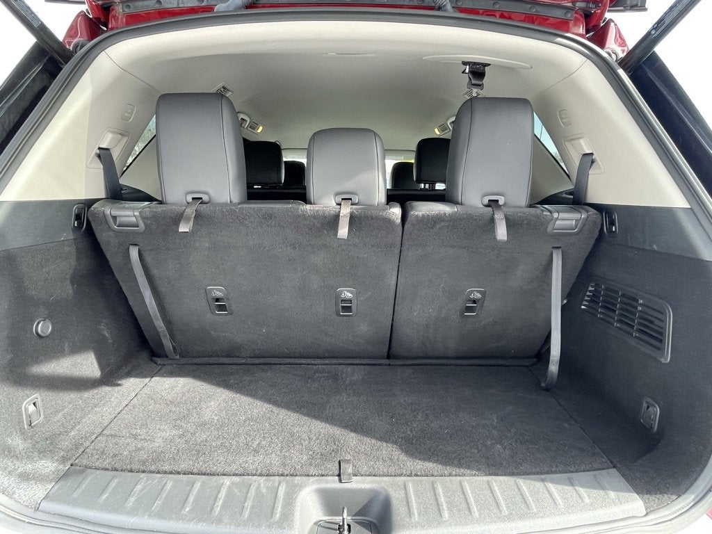 2023 Nissan Pathfinder SL 4WD