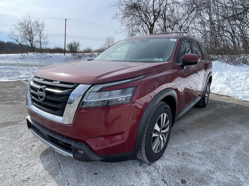 2023 Nissan Pathfinder SL 4WD