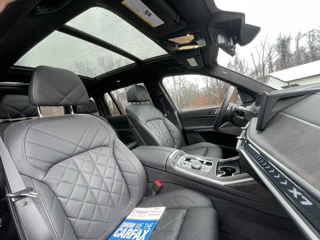 2025 BMW X7 xDrive40i