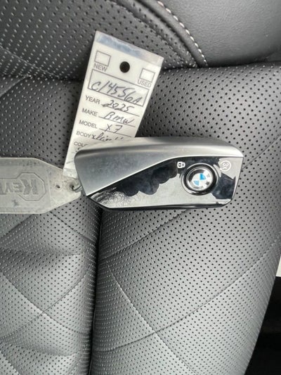 2025 BMW X7 xDrive40i