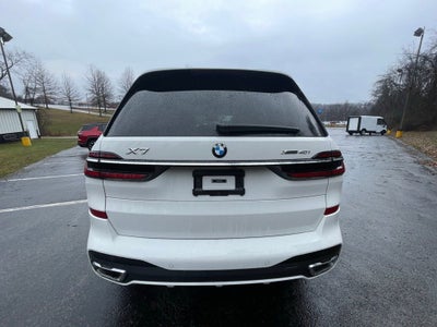 2025 BMW X7 xDrive40i